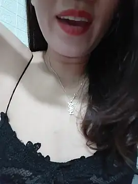 Singlemom69xx webcam