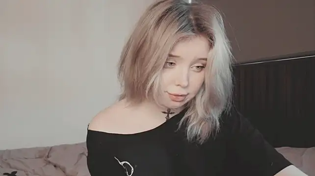 yumi_charm webcam