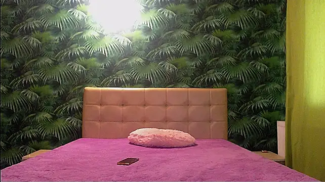 DirtyStella webcam