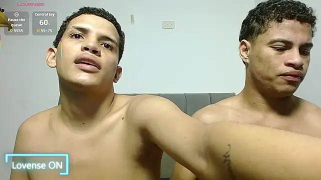 Jose_And_Daniel webcam