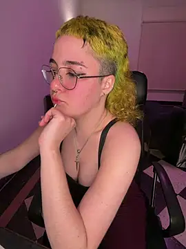 infernaldeity live cam on StripChat