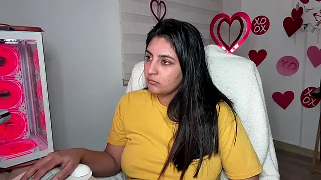 cloe_small webcam