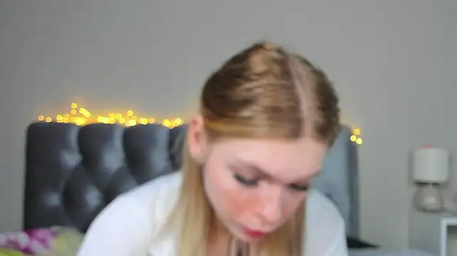 Blondy_Fina webcam