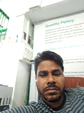 Raaz_5690 webcam