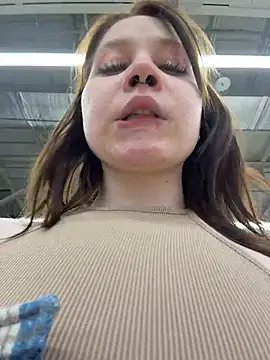 SlavicCandy webcam