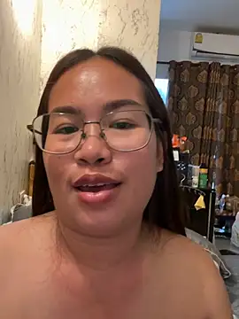 Ponthip webcam