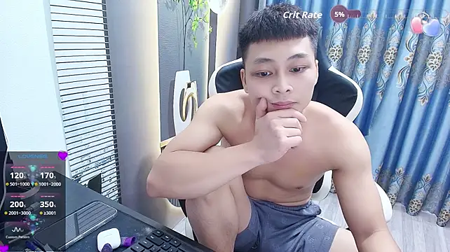 Naughty___asian webcam