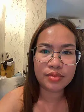 Ponthip webcam