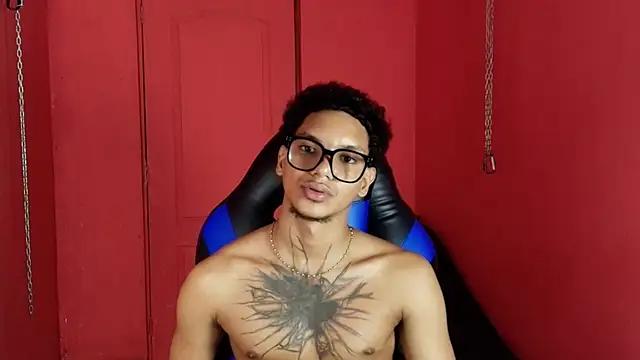 kai_storm77 webcam
