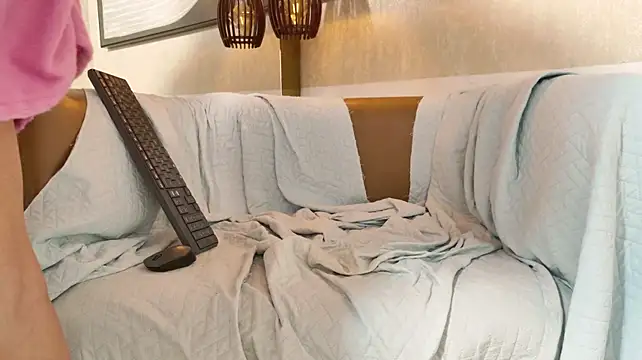 isabelle_scott webcam