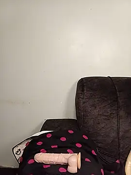 Petite_Nana webcam