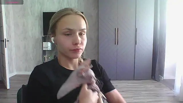Annie_Cohn webcam