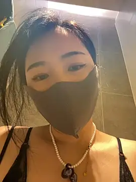 Nini_11 webcam