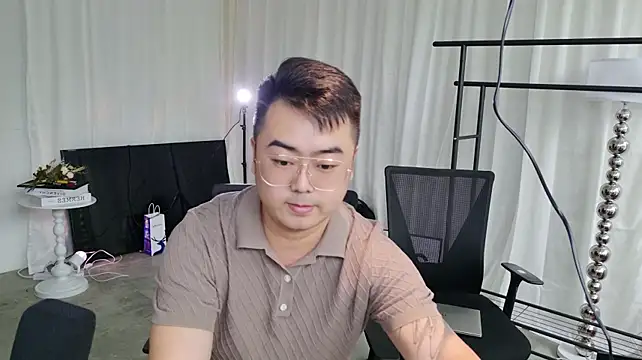 LC002 webcam