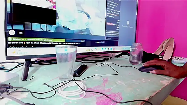 Mariangel_vict live cam on StripChat
