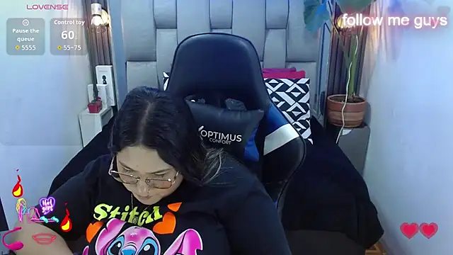 evelin_zaens live cam on StripChat