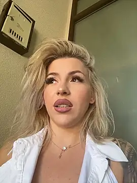 IveySin webcam