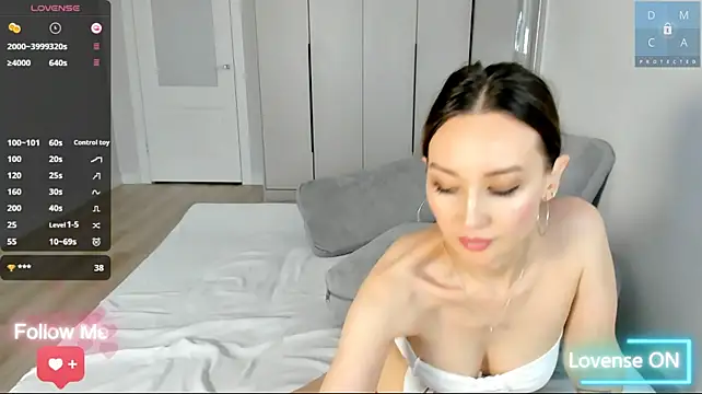 MinaDiamondd webcam