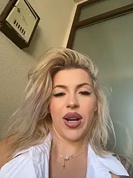 IveySin webcam