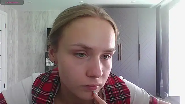 Annie_Cohn