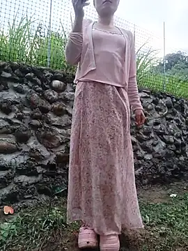 Linda-yiyi webcam
