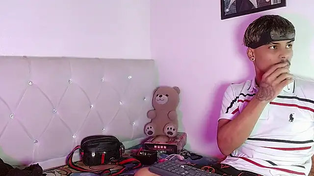 Angel_foxc13 webcam