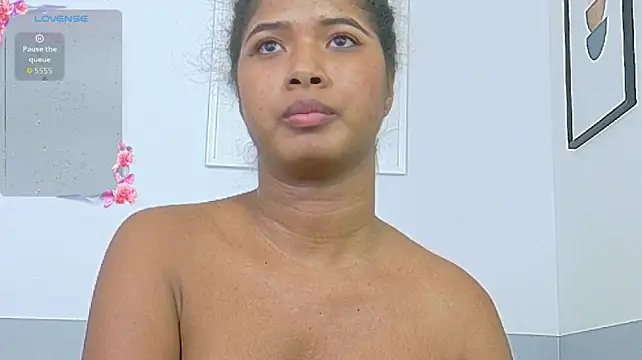 shyblacksweetiee webcam