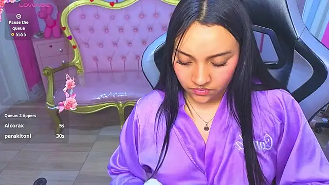 lia_harper_t