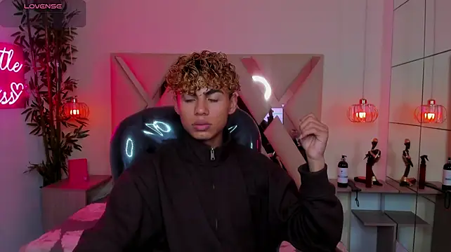 Anyelo_Twink