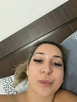 kinky_rebecca webcam