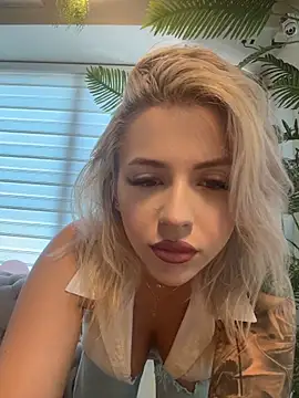 IveySin webcam