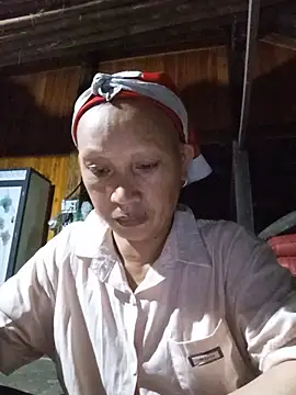 Linda-04 webcam
