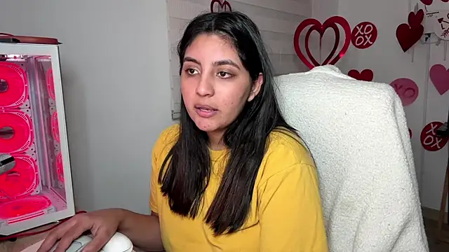cloe_small webcam