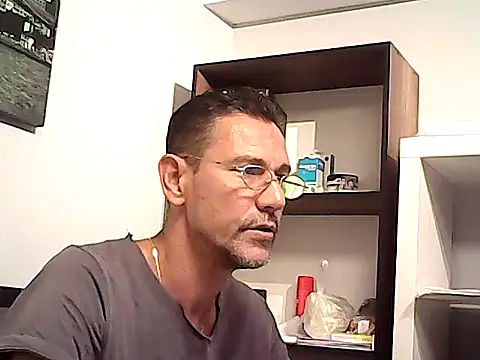 mastercharisma35 webcam