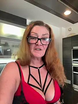 MumGabriela webcam