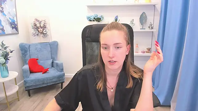 CaseyTerini live cam on StripChat