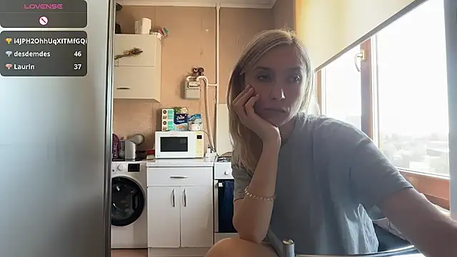 AngelJeni webcam