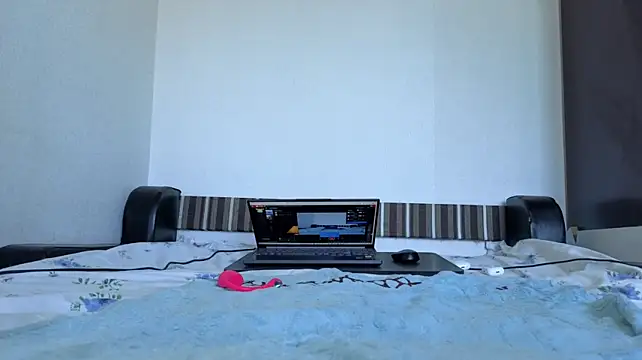 sweet-tinqerbell webcam