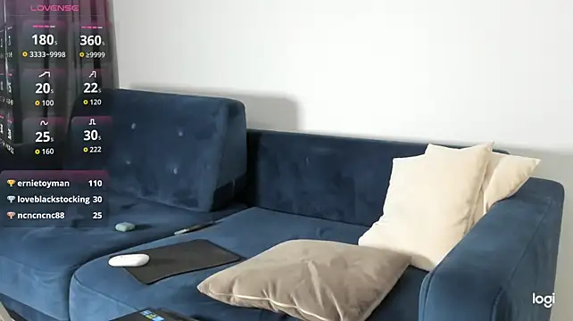 AmelinaLove webcam