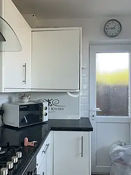 BrunetteBarbieXx_