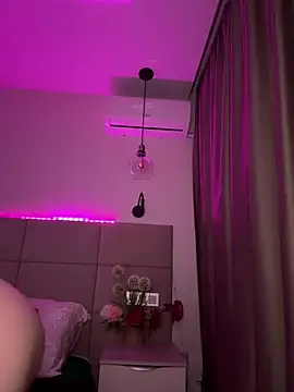 PeachCheeks_