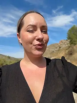 Mona_Plus webcam
