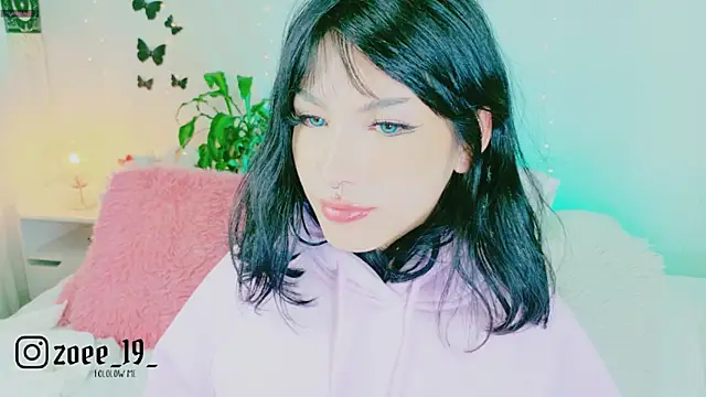 cuteezoe live cam on StripChat