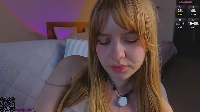 Victori_Fox webcam