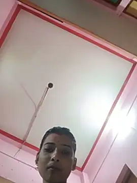 Desipari_777 webcam
