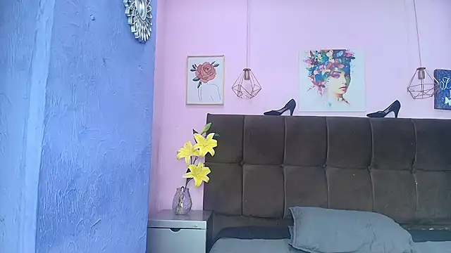 Melannyy__ webcam