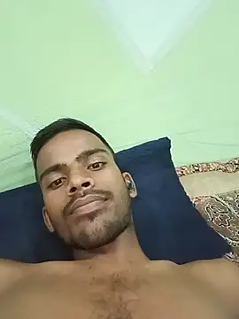 PlayfulBoy_01 webcam