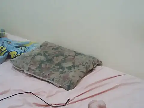 squirtiebitch webcam