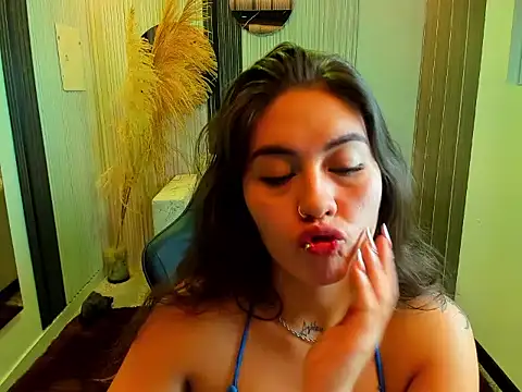 Alaana69 webcam