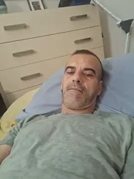 ionel12 (M mature) - #anal #bisexuals #brunettes #cheapest-privates #cuckold #ejaculation #european #hd #mature #mobile #romanian #rubbing #skinny #white